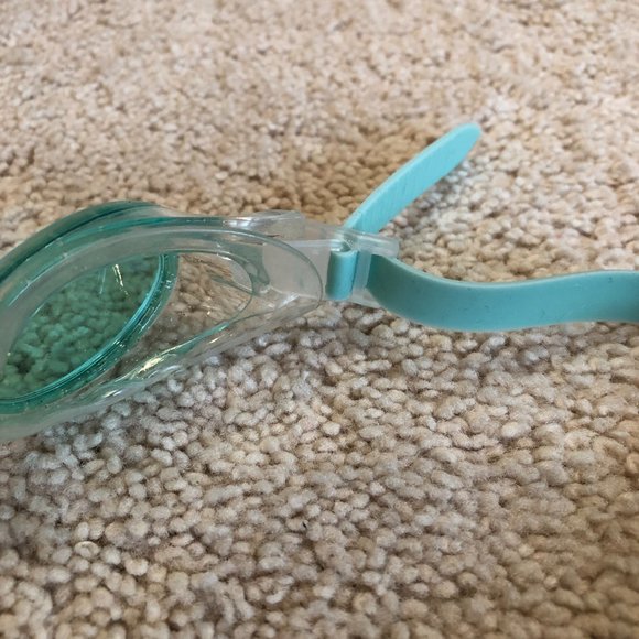 SPEEDO LIGHT GREEN CLEAR SWIM GLASSES/GOGGLES ADJUSTABLE - Picture 11 of 13